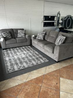 Ashley design sofa & loveseat! Store closing. retails for $1399