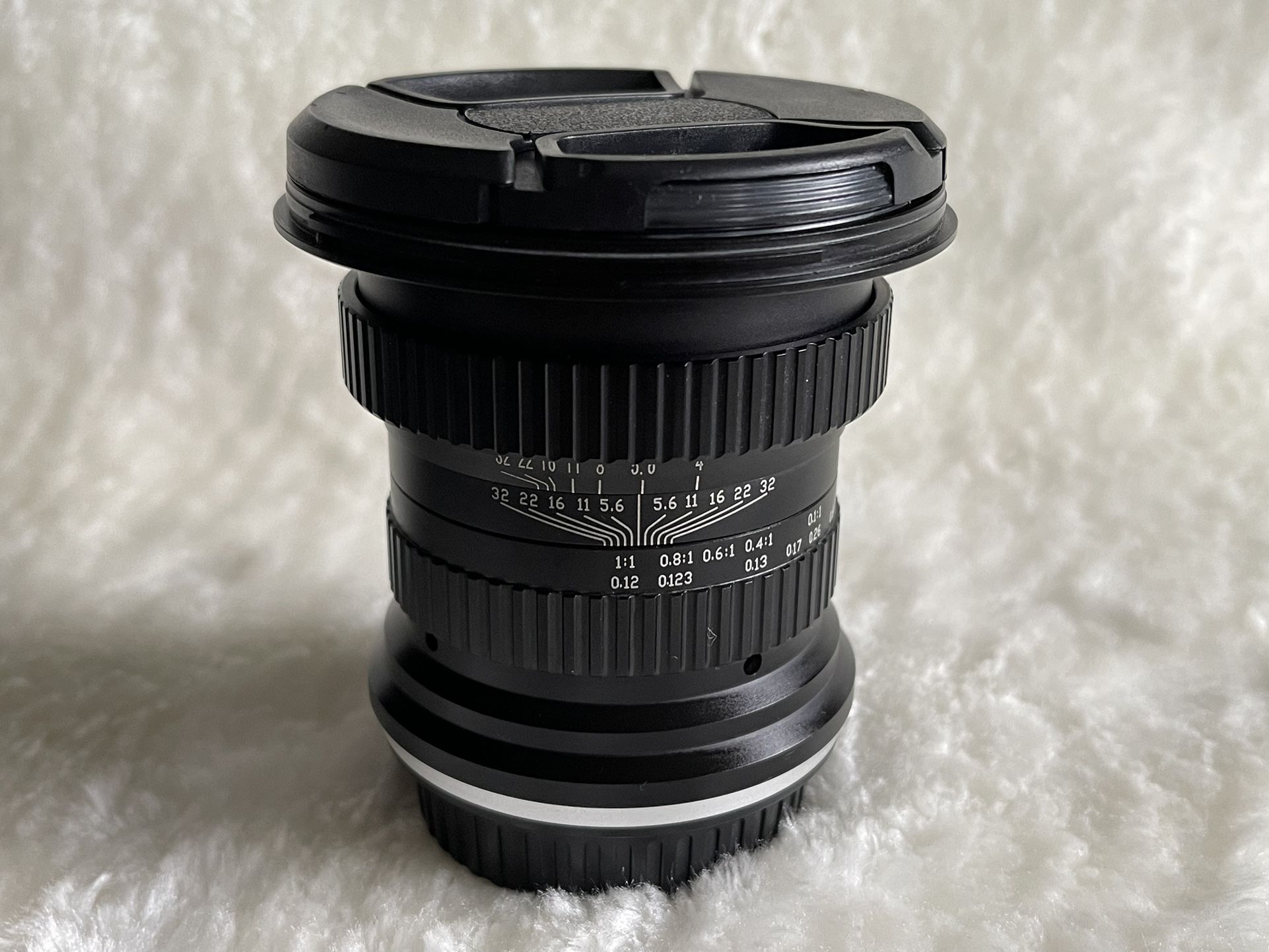 Opteka 15mm f/4 LD UNC AL 1:1 Macro Manual Focus Full Frame Wide Angle Lens for Canon EOS