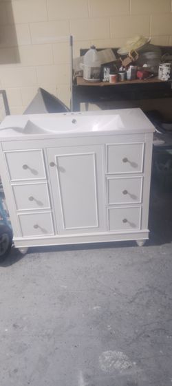 46 inch bathroom vanity