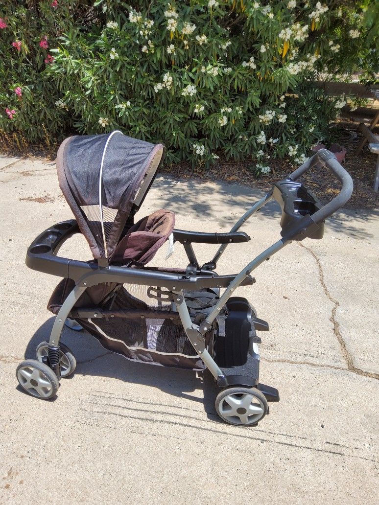 Graco Sit & Stand Double Stroller