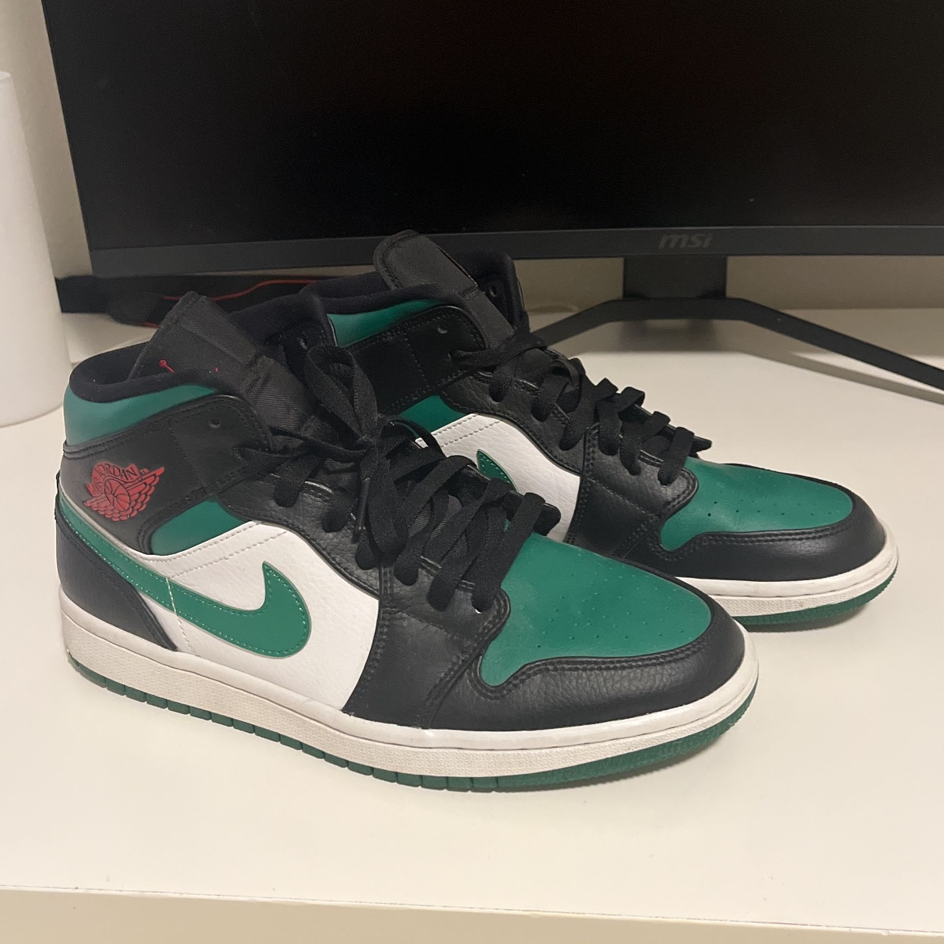 Jordan 1 Pine Green