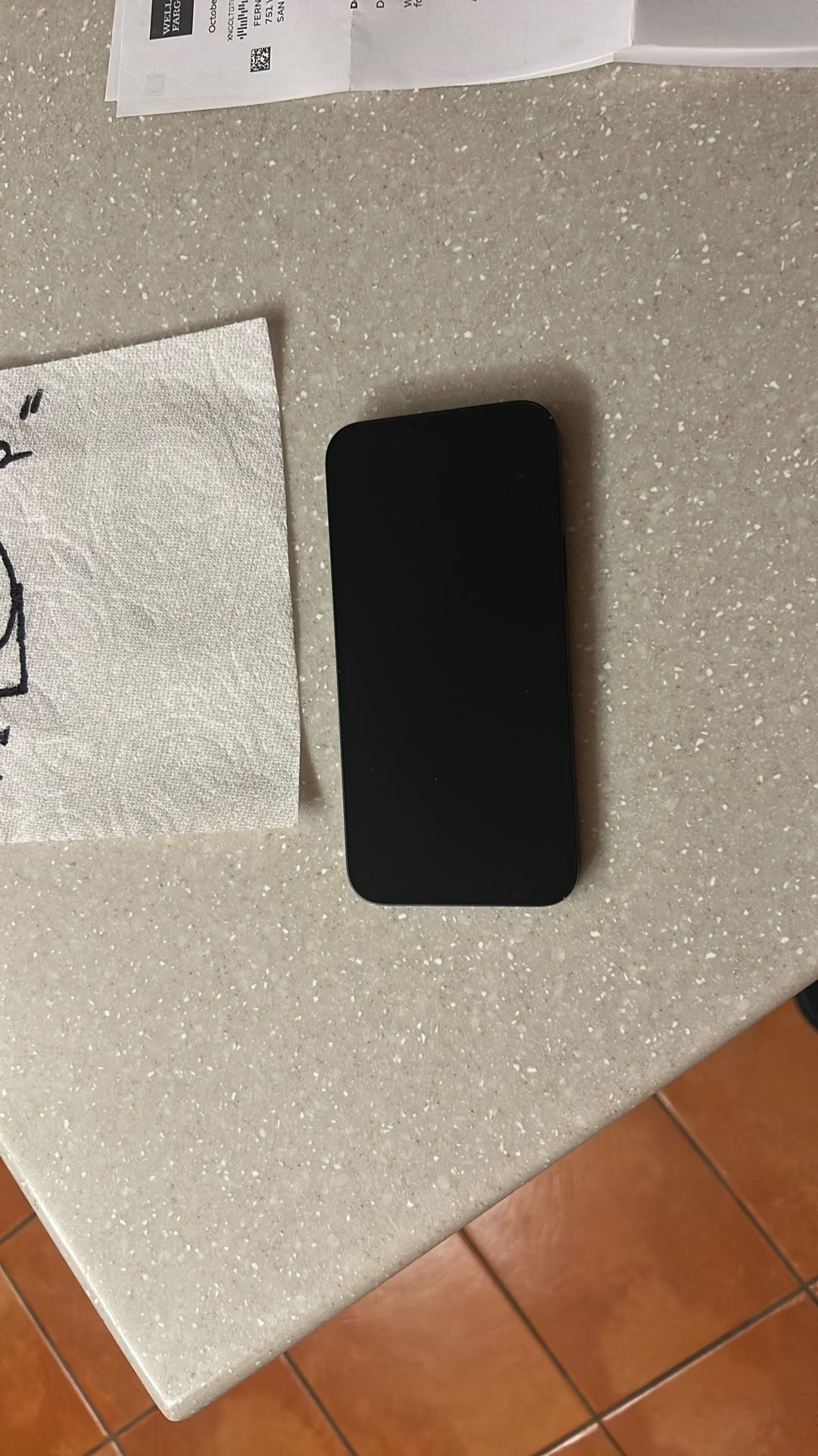 iPhone 14 Plus Midnight Color