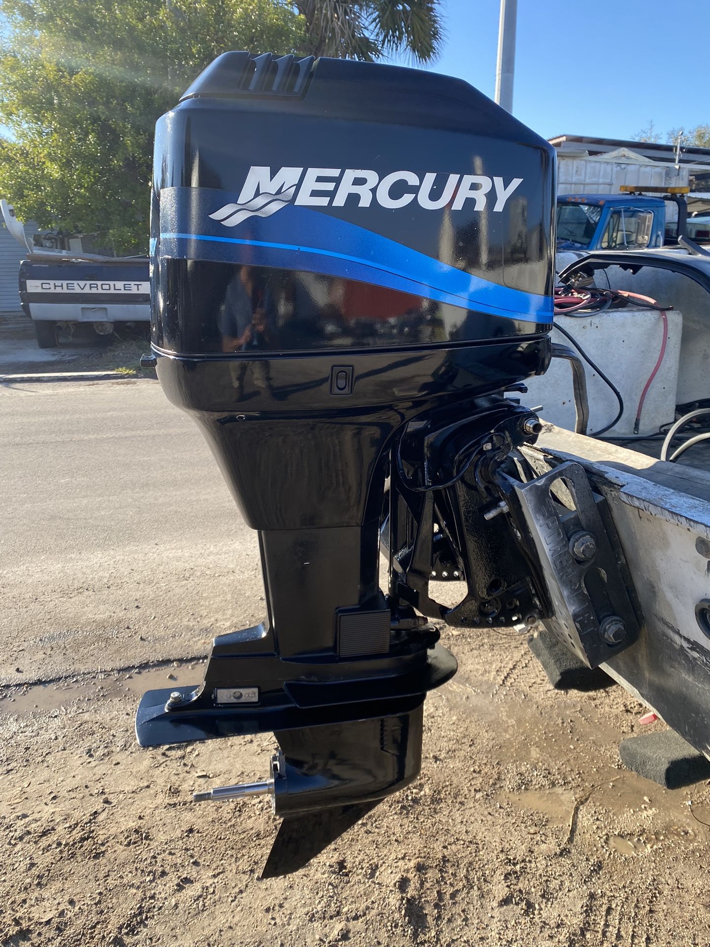 1999 Mercury 90 HP Carbureted 2-Stroke 20" Outboard Motor