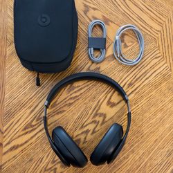 Beats Studio Pro Wireless Headphones — Black