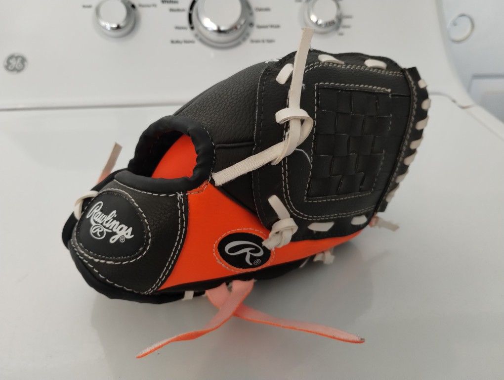 Rawlings PL95DSO Teeball Baseball Glove Orange Youth Right Hand Throw