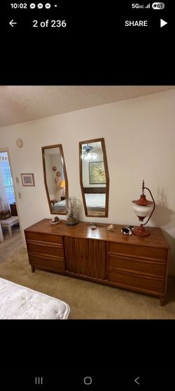 Mid Century Thomasville Credenza/Dresser