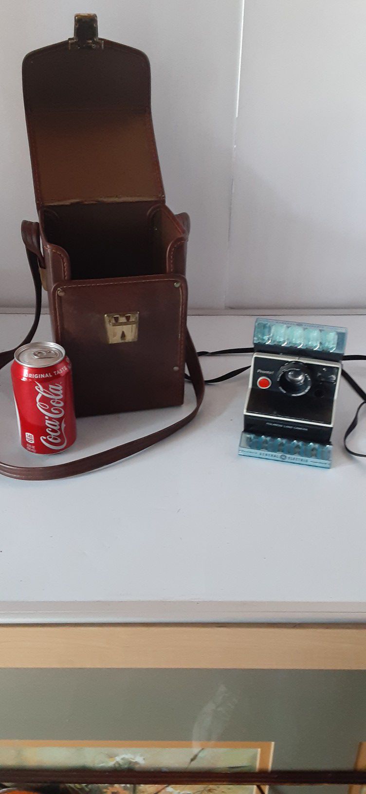 Vintage 1970's Pronto Polaroid Land Camera Instant Film Black One-Step with Leather Case and 2 GE Flashes, Straps