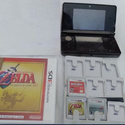 Nintendo 3ds, Black. 3 Games (No Charger) 