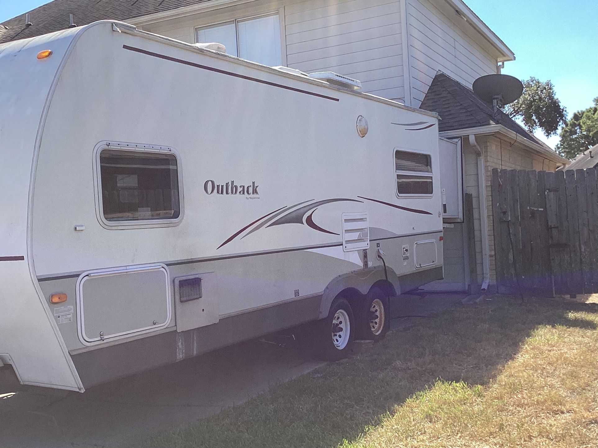 28 Feet With Slide Out Great Condition Outback Travel Trailer