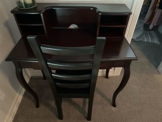 Wood desk and chair set