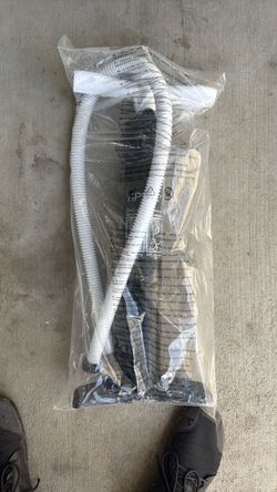 Inflatable paddle board pump