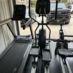 Star Trac Cross Trainer 