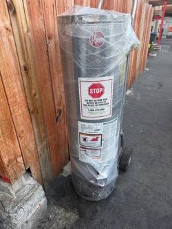 Rheem performance water heater 29 gallons natural gas