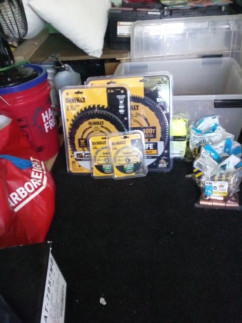 DeWalt