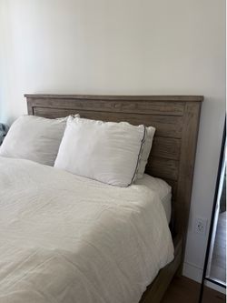 Queen Bed, Pottery Barn, Paulsen reclaimed wood headboard/frame