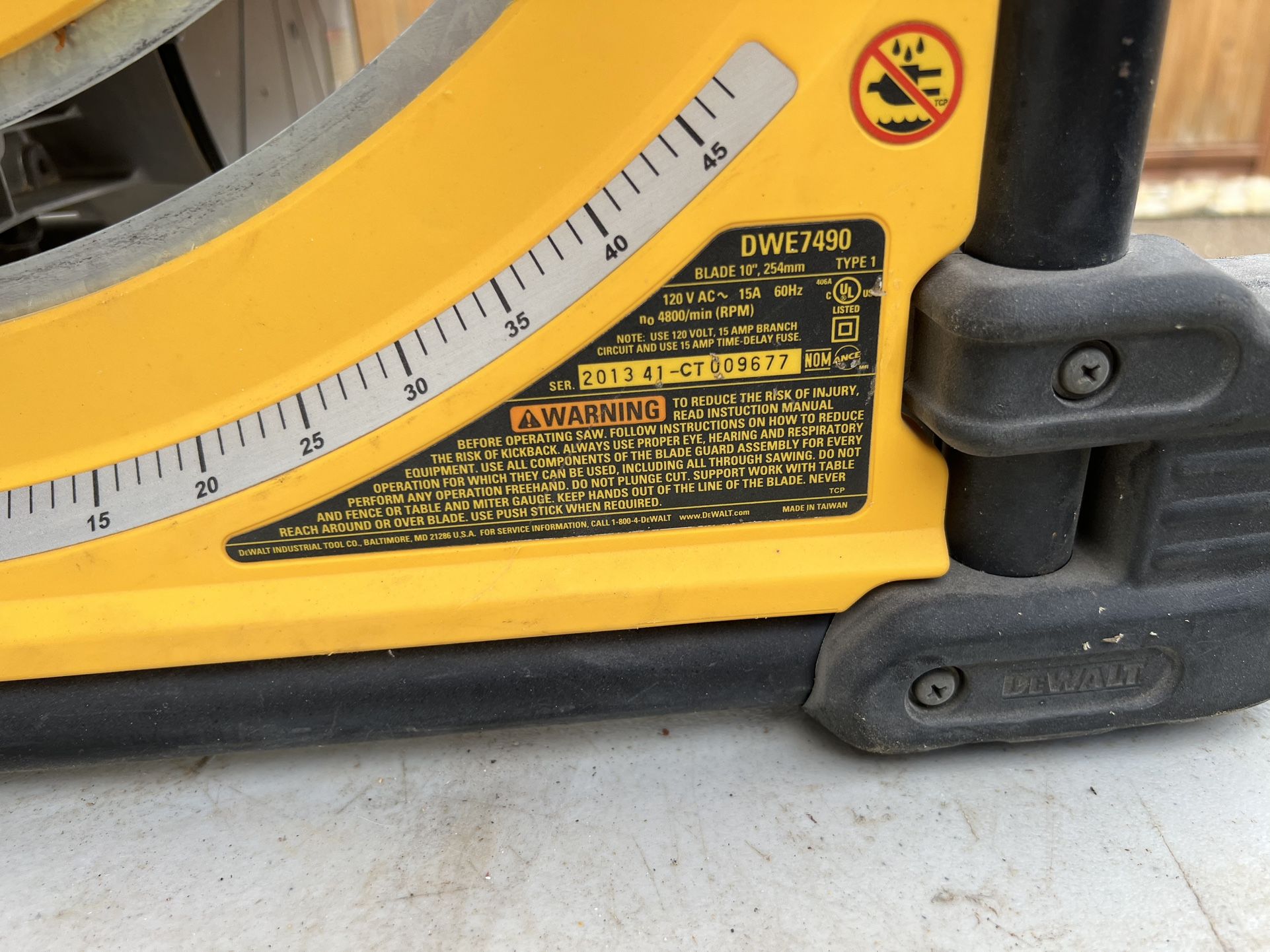 Table Saw 10” Dewalt