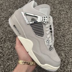 Retro 4 Frozen Moments 