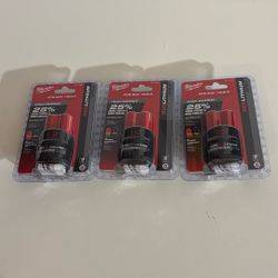 Milwaukee M12 CP2.5 Battery