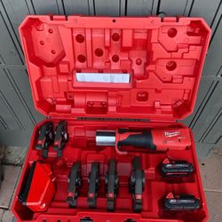 Milwaukee M18 18-Volt FORCE LOGIC Press Tool Kit with 1/2 in. - 2 in. Jaws Kit (6-Jaws Included)