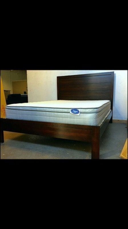 Queen size bed with mattress and box