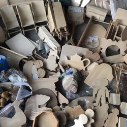 TOLE PAINTING WOOD PIECES