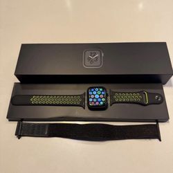 Apple Watch Series 4 Nike+ Edition