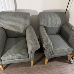 Couch In Great Condition 