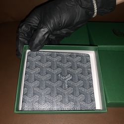 GOYARD VICTOIRE WALLET - Grey