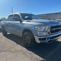 2022 Ram 1500 Crew Cab Big Horn 