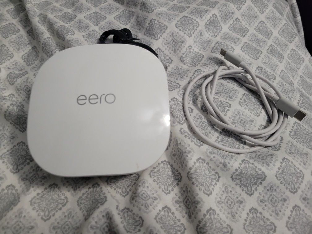 Amazon eero mesh wifi router 