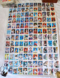 1989 TOPPS UNCUT SHEET OF BASEBALL CARDS.