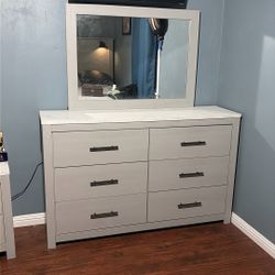 grey dresser