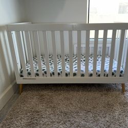 Delta children 4 in one crib with mattress