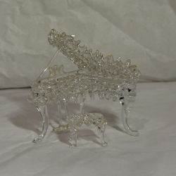 hand-blown glass baby grand piano figurine