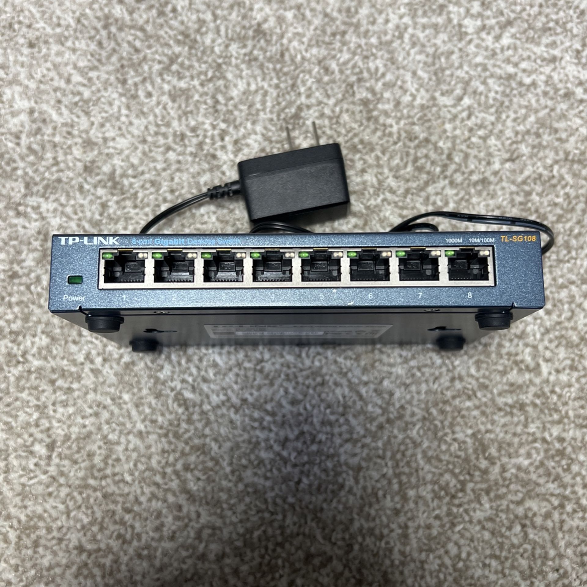 TP-Link 8 Port Switch