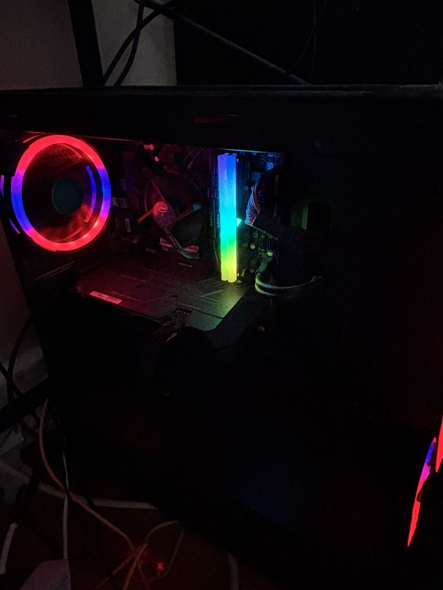 Gaming PC (SELLING ASAP) NEGOTIABLE!!
