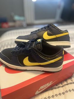 Nike Dunk Low Vintage Michigan