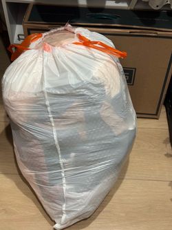 Free maternity clothes, surprise bag