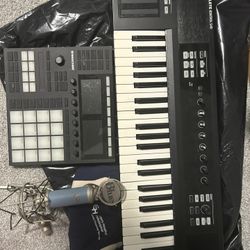 Komplete Kontrol S49 / Machine Ml32 /bluebird Mic