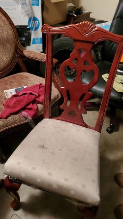 5 Wooden Chairs