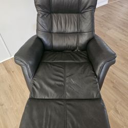 Very Nice Reclining Chair Leggett & Platt