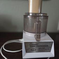 Cuisinart Food Processor, Lg Size, Heavy Duty, 5 Blades And 1 Xtra Bowl $100.00, Like New