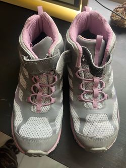 Size 7 Merrill Hiking shoes