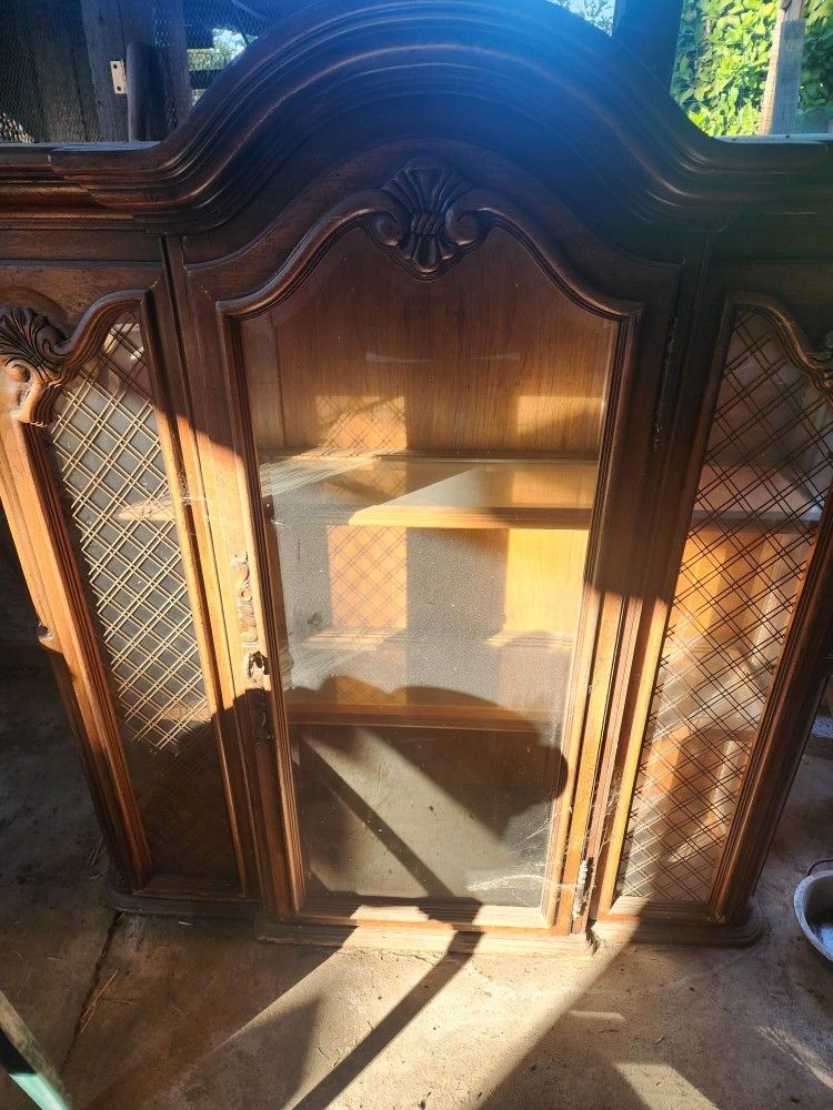 China Cabinet $100 Obo