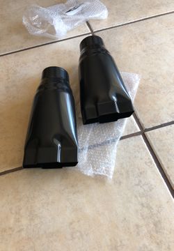 Black Chevy exhaust tips
