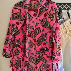 Juniors robe $5 Justice brand