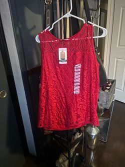 Beautiful red sleeveless top for women