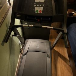 Golds Gym Treadmill 