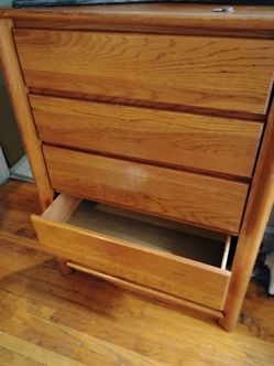 Chest of drawers