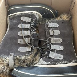 Sorel Joan of Arctic Boots 
